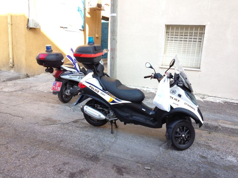 بالصور: إغلاق عدد من شوارع مدينة يافا استعداداً لاستقبال البطريرك اللبناني "بشارة الراعي"